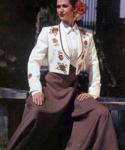 F50221MOD10 Ivory Cordoba Jacket and Skirt